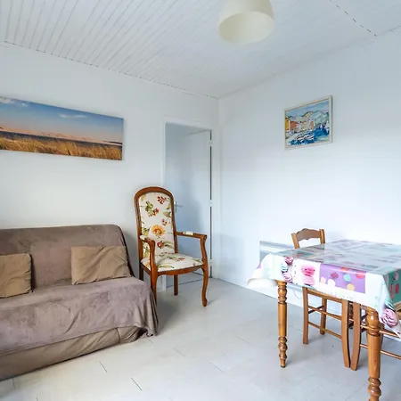 Holiday home Maison Calme 3 Pers. Proche & Ocean, Terrasse & Bbq - Fr-1-50-147 *